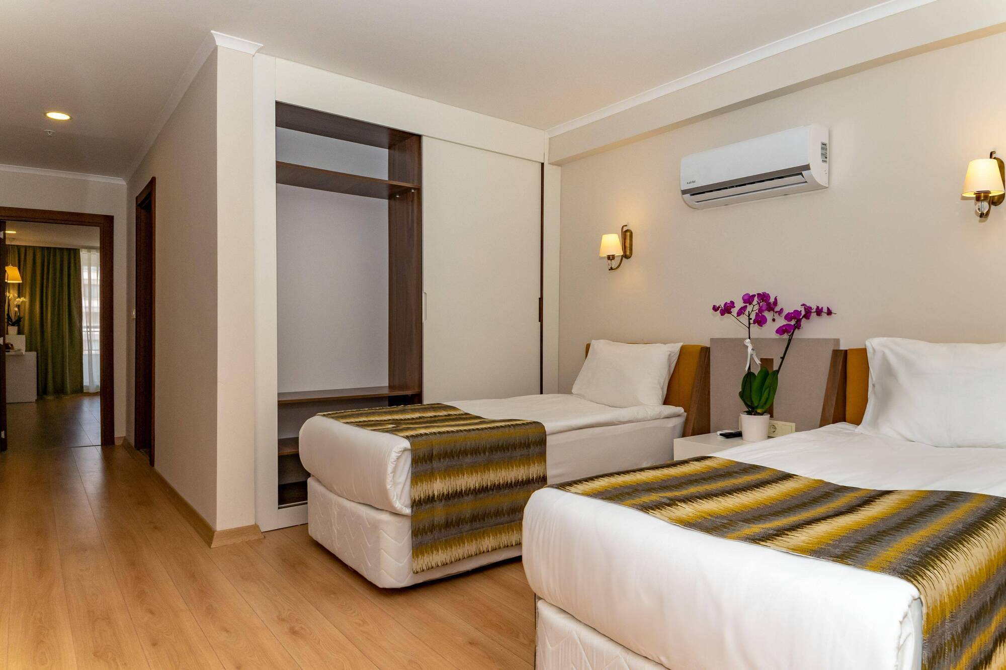 Euphoria Comfort Beach Alanya Махмутлар Экстерьер фото